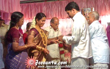 VIPINDAS MANJUSHA wedding ceremony